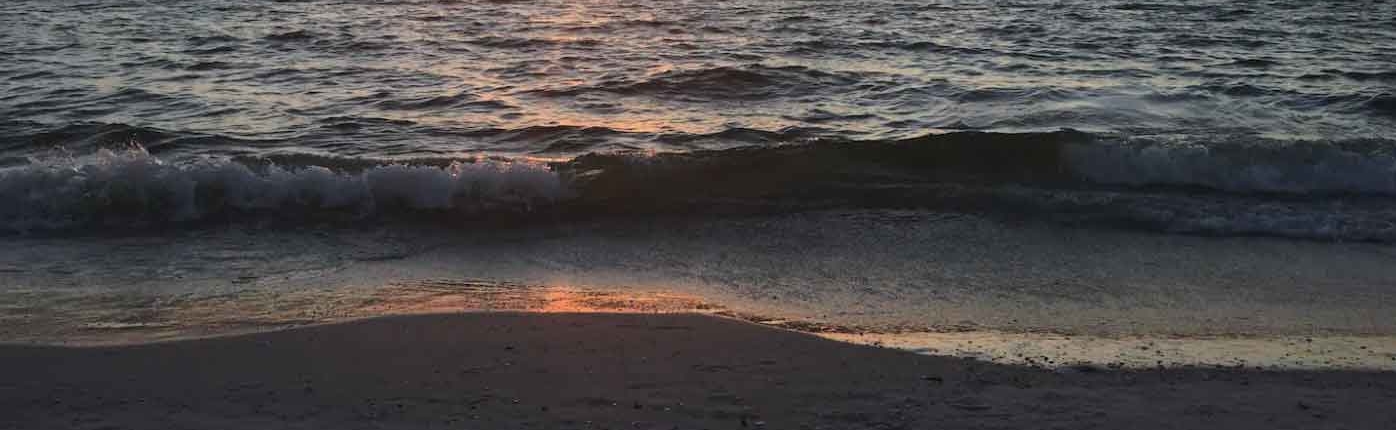 salty_mountain_escapes-bay_bungalow-26